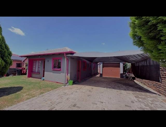 2 BEDROOM HOUSE FOR SALE IN THE ORCHARDS